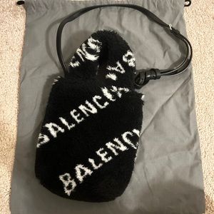 （Sold）Balenciaga Black and White Faux-Fur Everyday Phone Bag